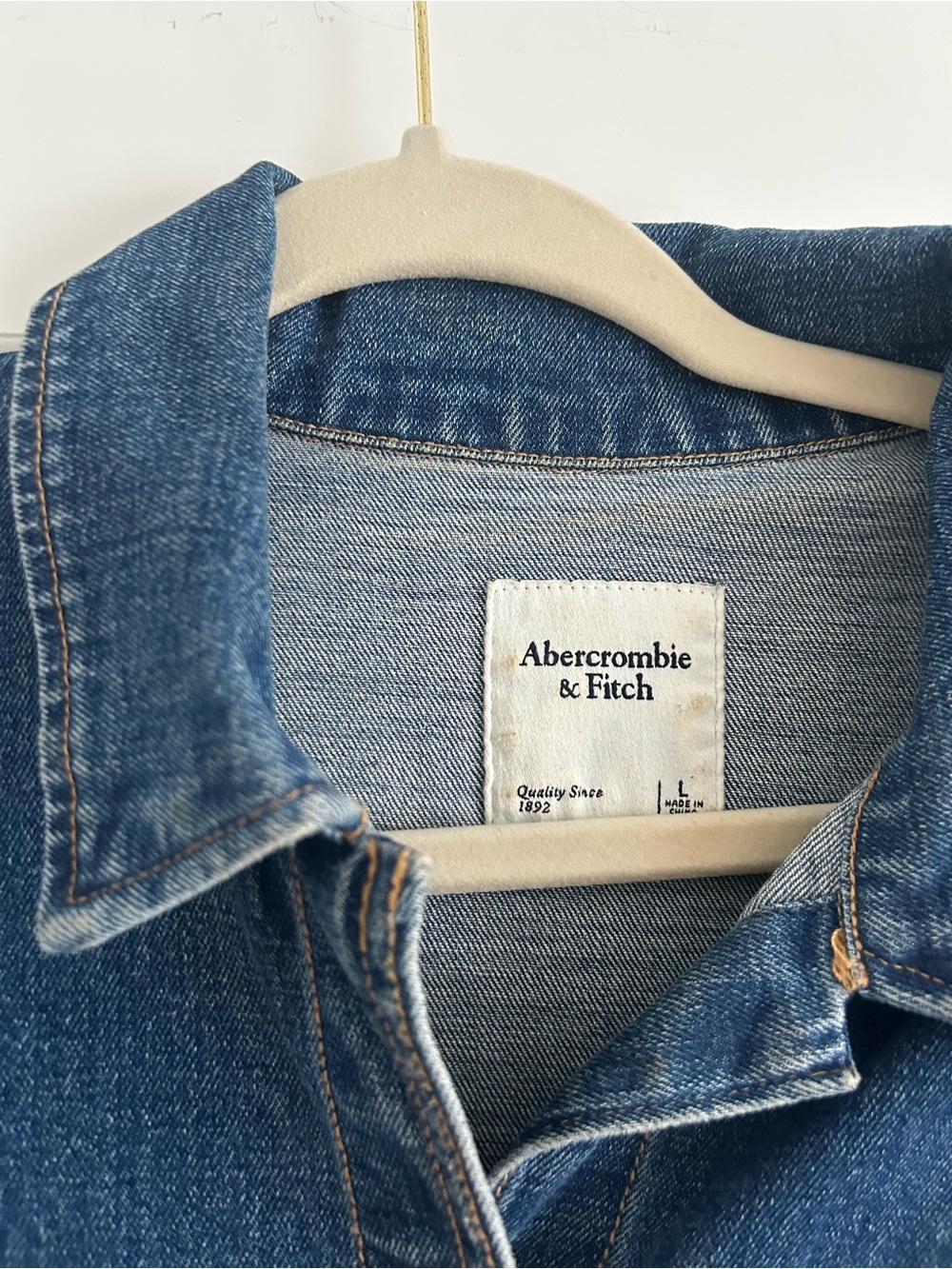 Abercrombie & Fitch Medium Blue Denim Shirt - Picture 2 of 4